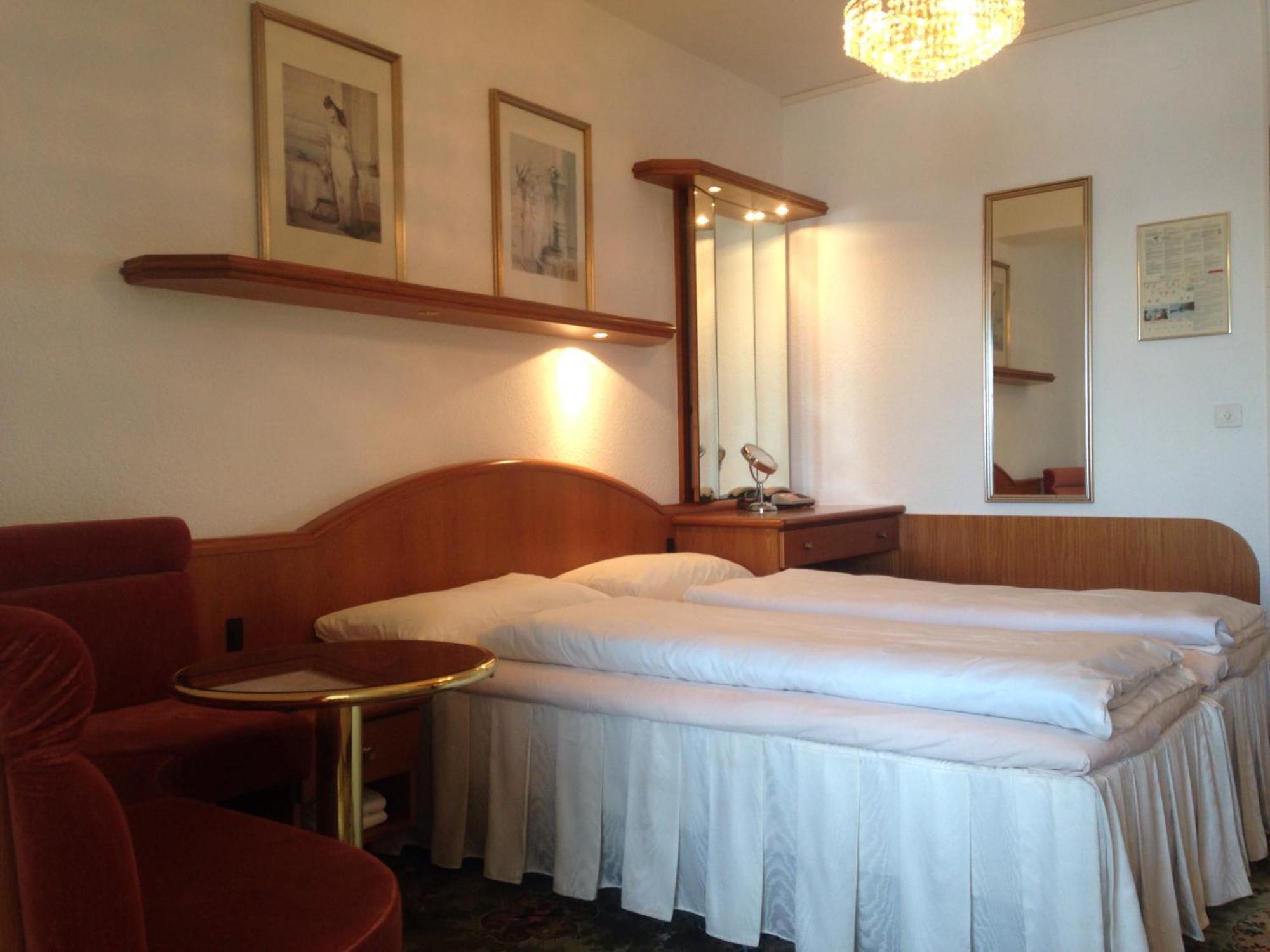 Colibri Hotel 3*