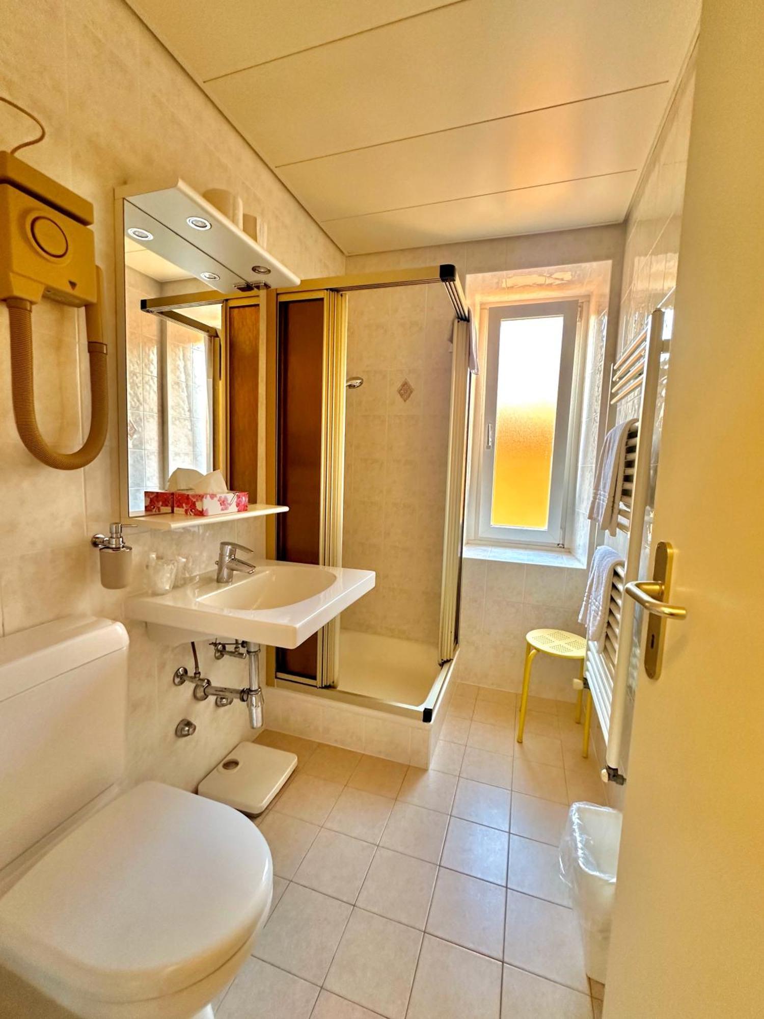 Colibri Hotel 3*